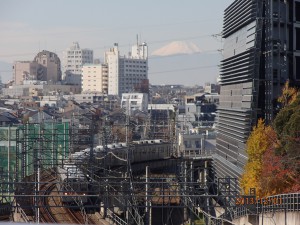 お天気がよく、紅葉と富士山がきれいでした。